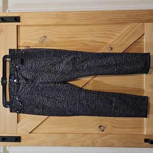 GAP | Gray Leopard Print Denim Leggings | Size 14/32